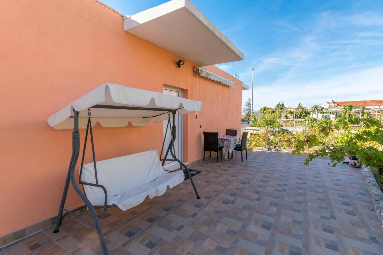 Apartments Zmika Primosten Ngoại thất bức ảnh